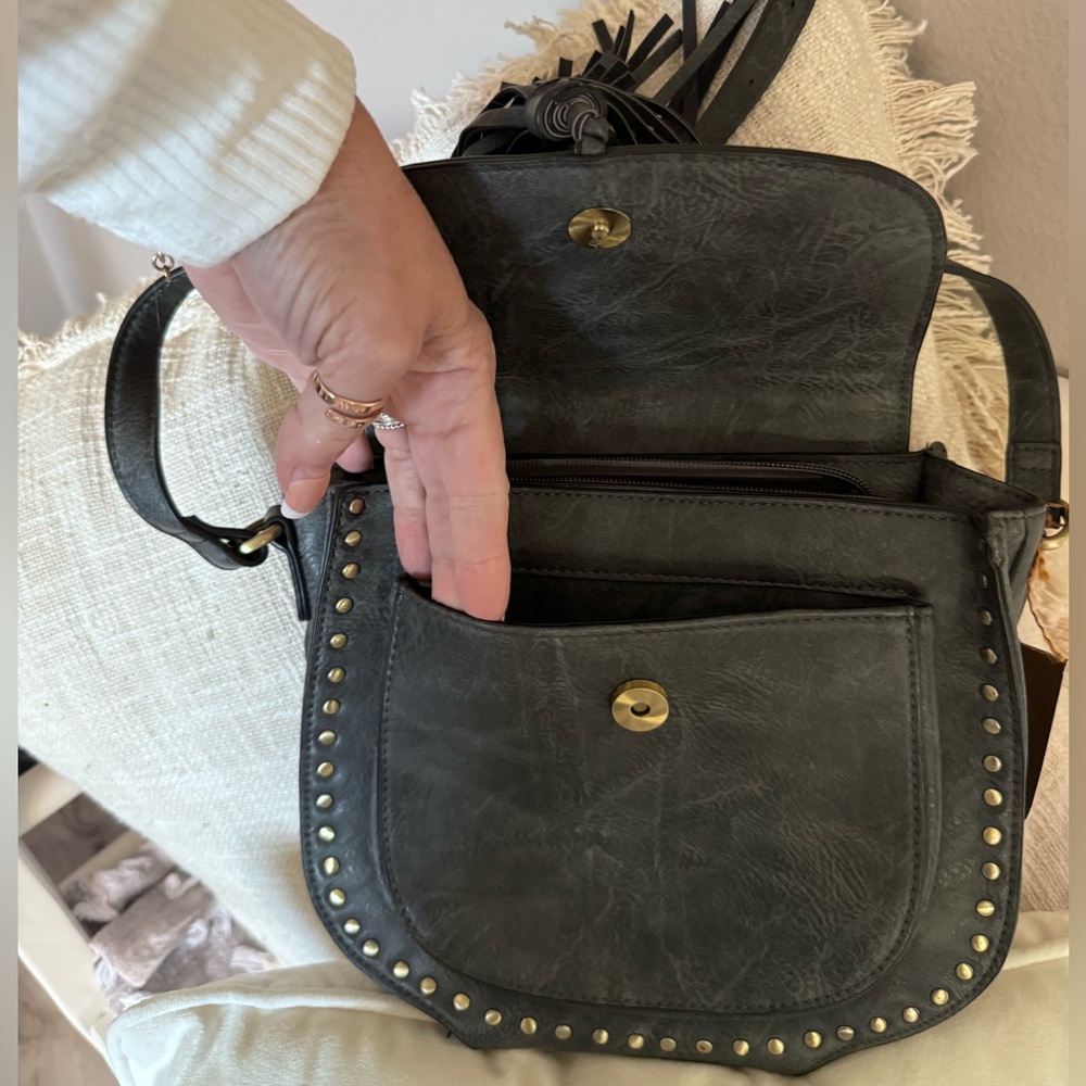 Adorable saddle crossbody! NWT! - Picture 5 of 9